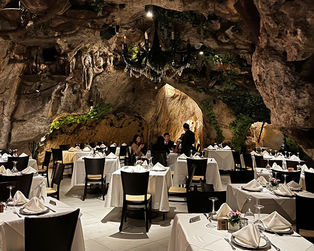 Restaurante El Mesón de la Cava