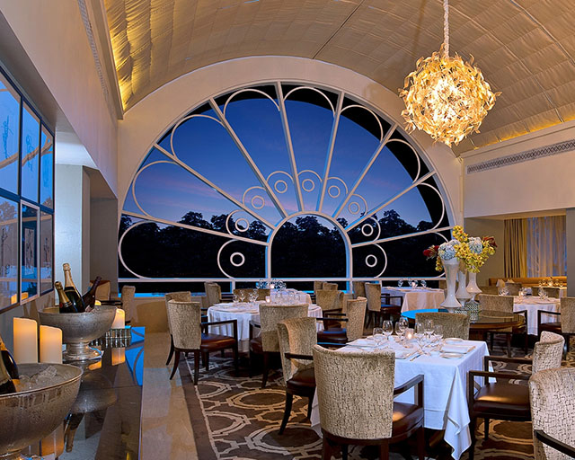 Hotel Leela Palce Restaurant Le Cirque Signature